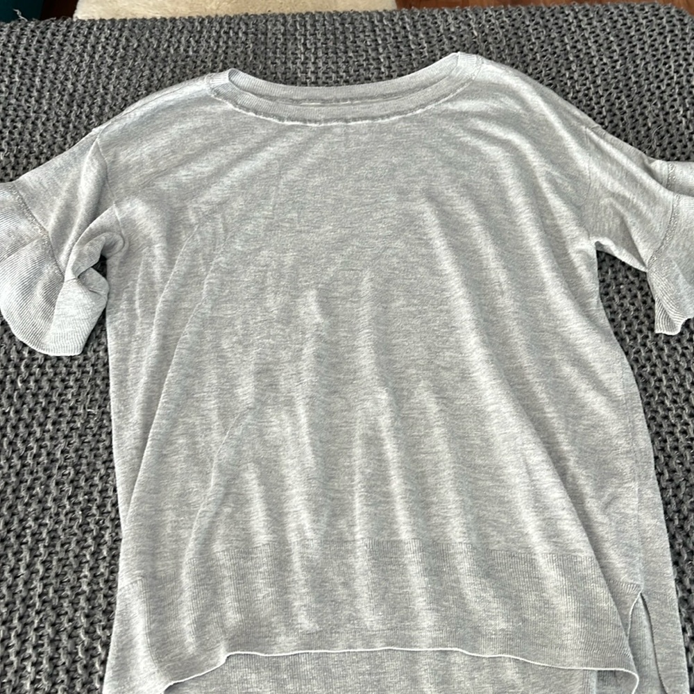 Apt 9 gray thin sweater top